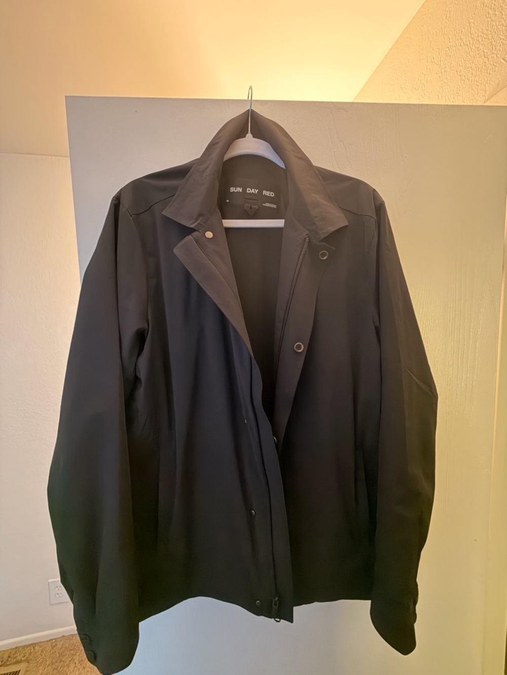 Sunday Red Men's Black Performance Jacket